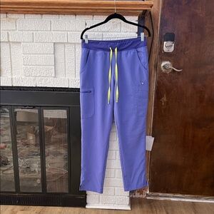 Figs Yola blueberry scrub pants